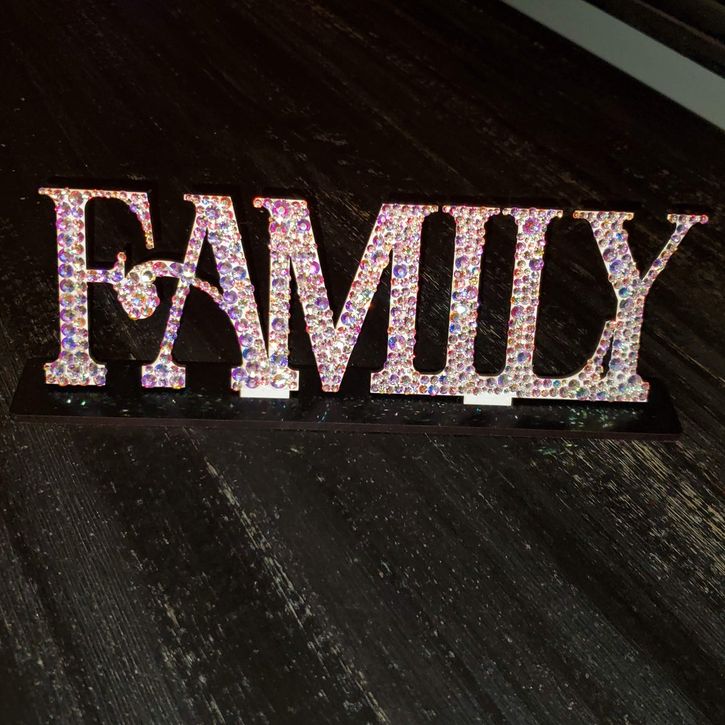 Family Word art crafts are perfect to embellish with rhinestones. - Rhinestone - Flatback rhinestones - 5⭐rated